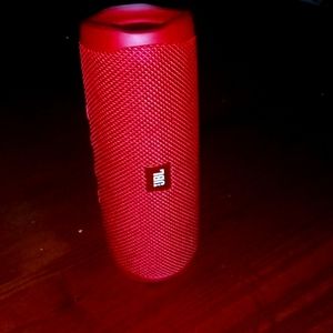 Jbl Bluetooth speaker